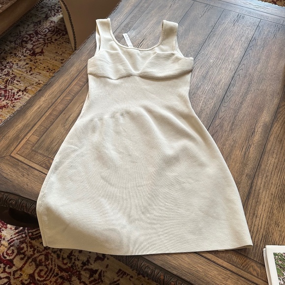 lululemon athletica Dresses & Skirts - Lulu lemon dress Ivory